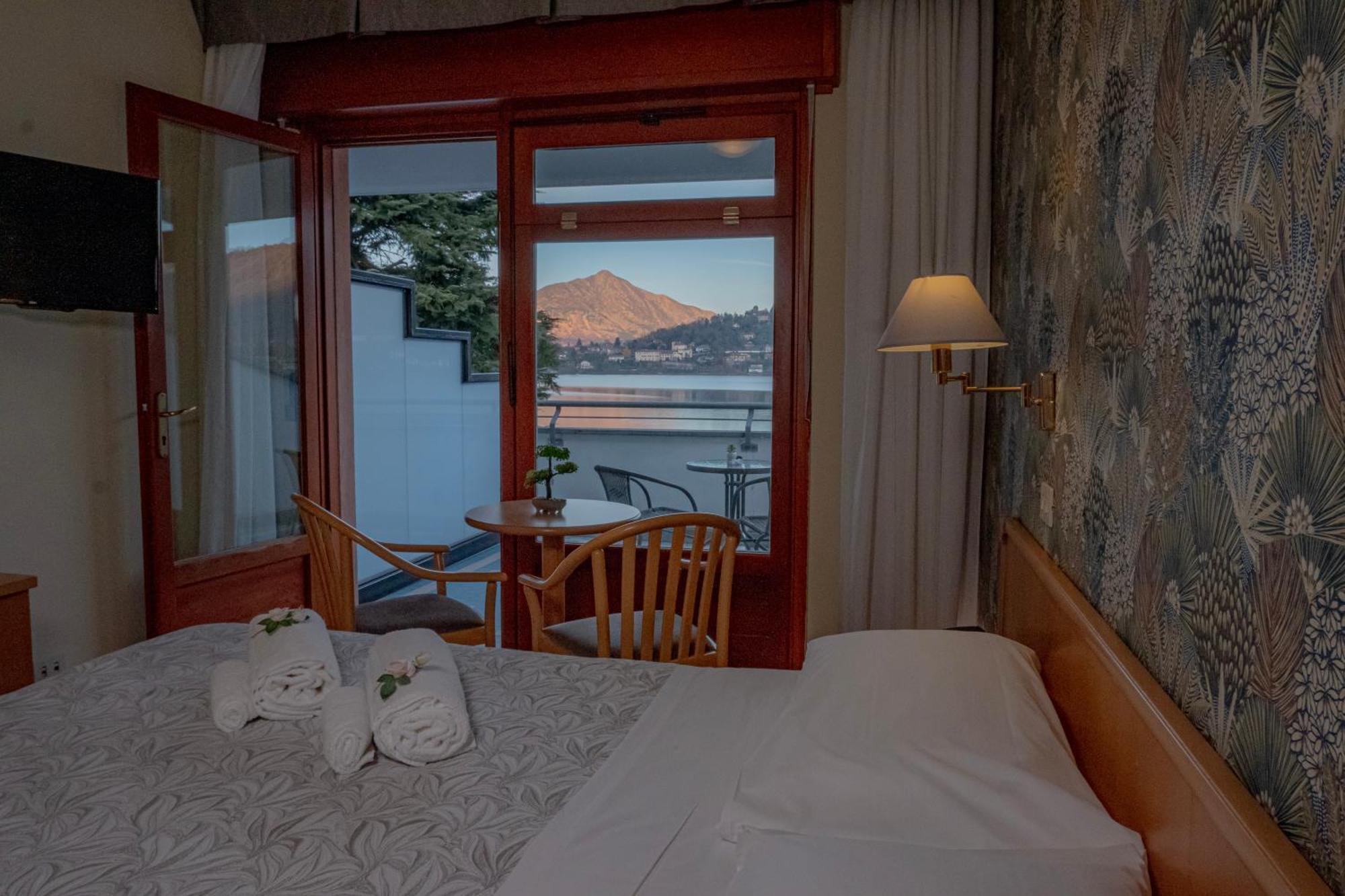 Hotel Chalet Del Lago Avigliana Exterior foto